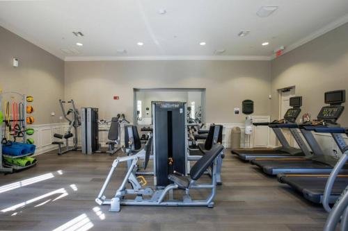 3BR Townhouse w Perfect Location photo 57