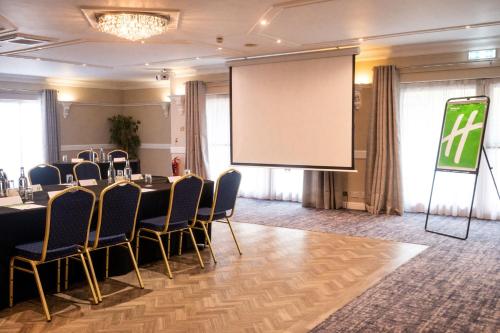 Certifikát, hodnocení, plakát nebo jiný dokument vystavený v ubytování Holiday Inn A55 Chester West by IHG