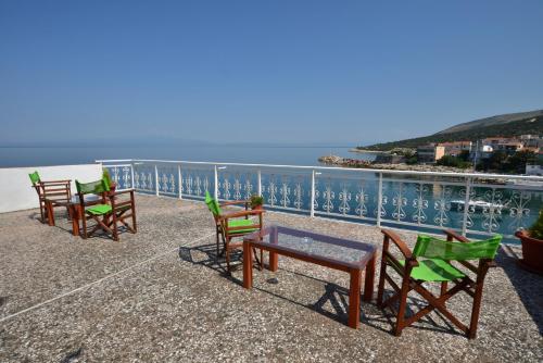 Gallery image of To Pithari in Skala Marion