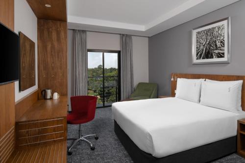 Televisyen dan/atau pusat hiburan di Holiday Inn - Nairobi Two Rivers Mall by IHG