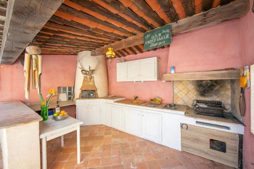 Maison Marine with Private Garden - Happy Rentals