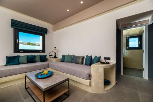 The Penthouse Santorini, Kamari, Thira