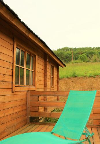Landskap semula jadi dekat dengan chalet