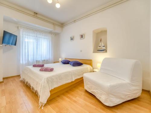 Apartment Emil-2 by Interhome