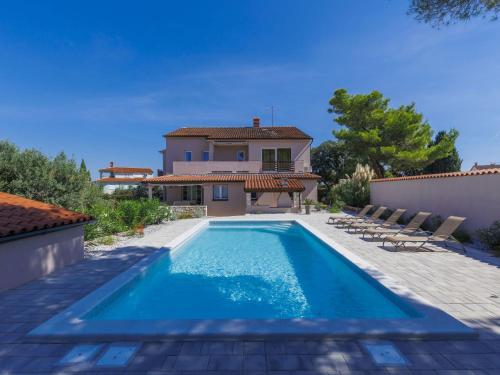 Apartment Hrvatin-2 by Interhome