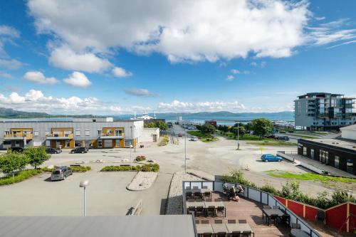 a view of a parking lot in a city at Brekstad Gjestehus AS in Brekstad