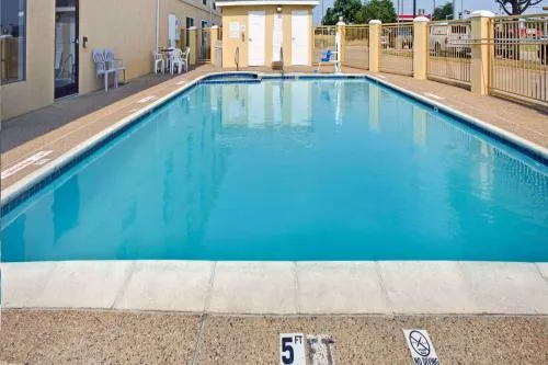 Days Inn by Wyndham Dallas Garland West in Mesquite