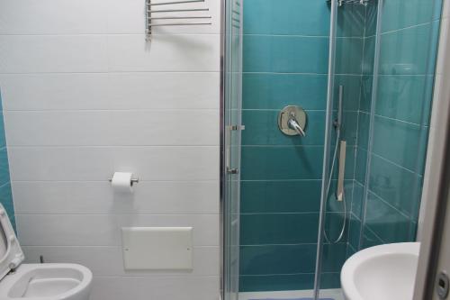 Elena House photo 37