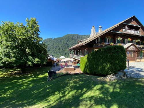 La Chaumiere - Luxury Traditional Chalet, Châtel