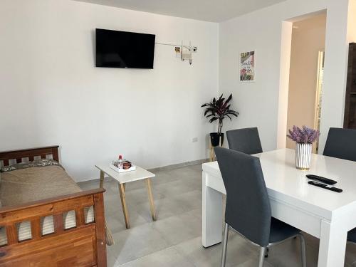 PALMERAS IV APART! Apartamento Nuevo a 5 minutos de la Capital!