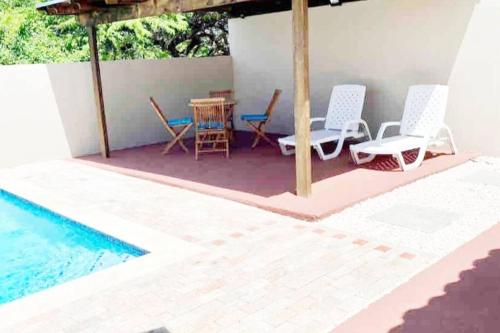 Πισίνα στο ή κοντά στο Villa Sabana