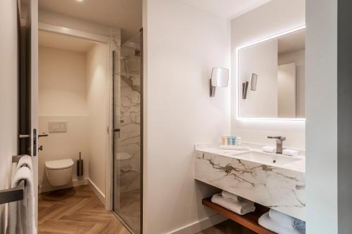 Bilik mandi di Dukes' Palace Brugge - by Dukes' Hotel Collection