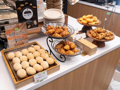 Makanan di atau berdekatan hotel
