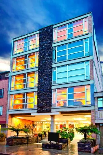 Hotel 5 Elementos Corferias by HBP