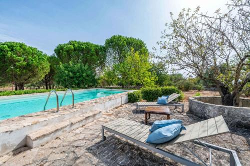 Trullo Jean by Typney
