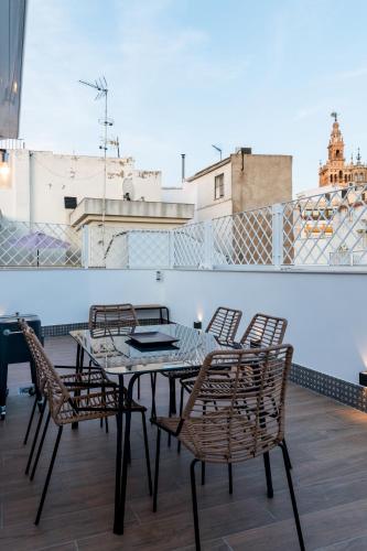 Duplex de lujo junto a la Catedral Terraza privada con vistas a la Giralda