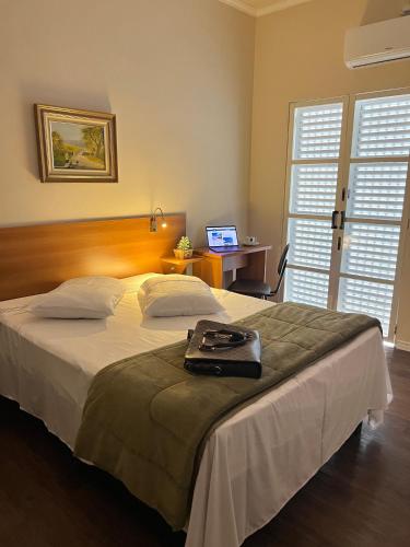 Hotel Elithi - Fácil acesso a Rodoviária e a Faculdade Unesp