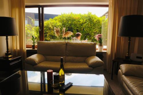 Gallery image of Seeglanz-Apartment IStayUnixI Seenähe-Terrasse-Netflix in Öhningen
