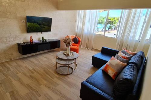 Apartament central frente al mar