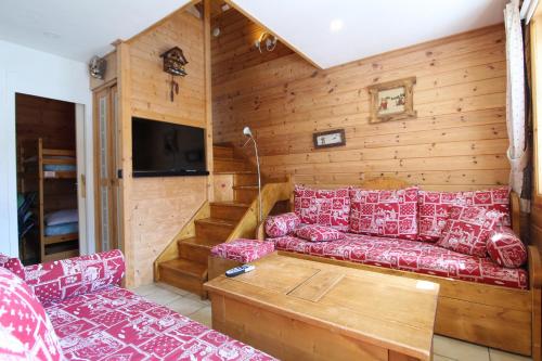 Katil atau katil-katil dalam bilik di Charming 4-bed Chalet, Mountain Views, Double Garage