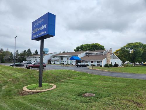 Stillwater Inn & Suites – Photos 4
