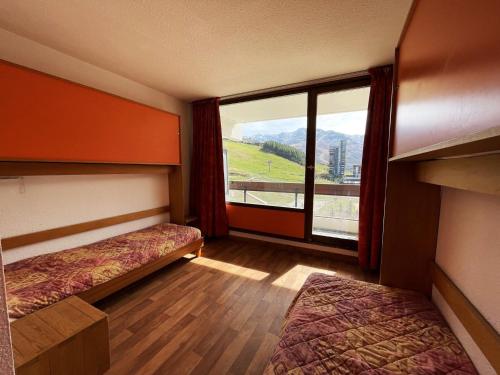 Appartement 2P pour 4 pers., balcon sud, au pied des pistes, centre Les Menuires - FR-1-452-204