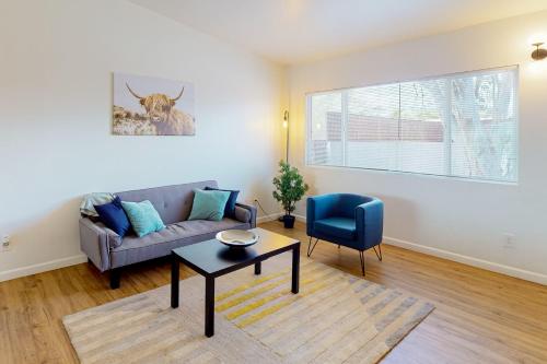 Cherry Avenue Main – Photos 3