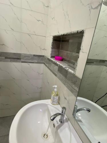 Φωτογραφία από το άλμπουμ του Melford Homes σε Lagos