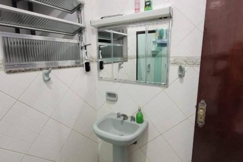 Bathroom sa Casa no Centro de São Lourenço