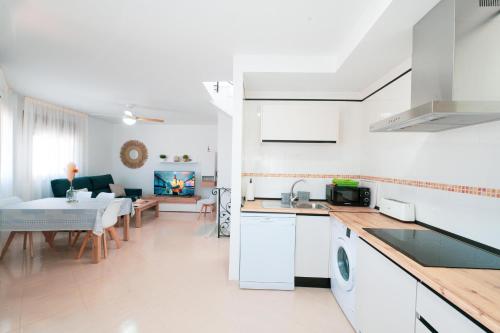 Dapur atau dapur kecil di Complejo Turístico Los Bayiyos