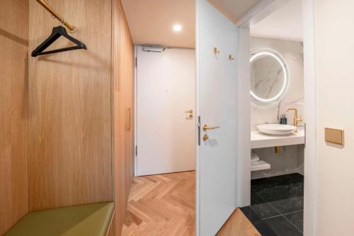 Bilik mandi di Hilton Berlin