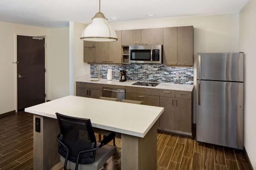 Hyatt House across from Universal Orlando Resort Image
