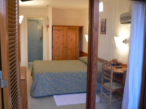 Φωτογραφία από το άλμπουμ του Hotel Olimpia σε Baja Sardinia