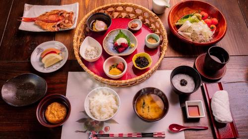 Comida en o cerca de este ryokan