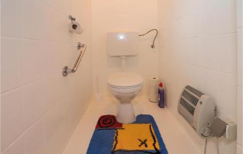 Ванная комната в Nice Home In Pulkau With Kitchen