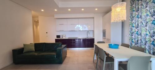 Kuchyň nebo kuchyňský kout v ubytování Villa sul mare Dambra Apartment