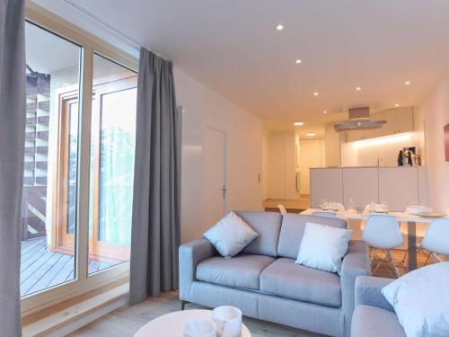 Fotografia z galérie ubytovania Appart 6 pers. rénové, terrasse sud, ski aux pieds, WiFi, conciergerie - FR-1-545-38 v destinácii Val Thorens