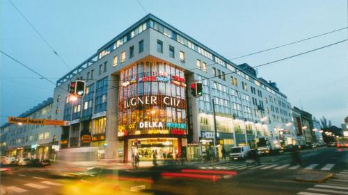 Vienna Shopping Center 8 Appartment