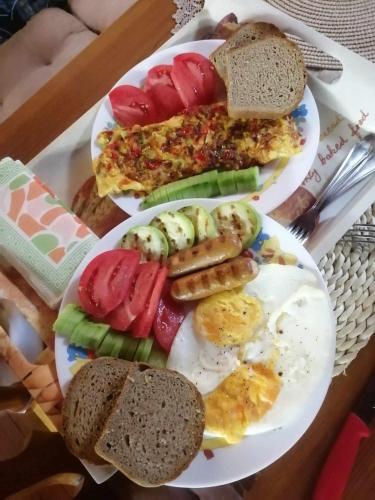 Mad i feriehuset eller i nærheden