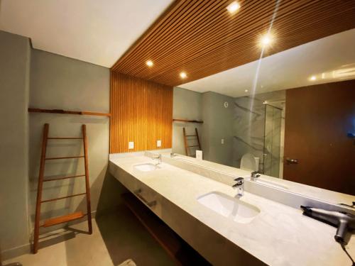 Ένα μπάνιο στο Flat Île de Pipa Tulum - By Almare