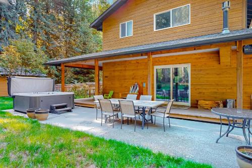 Gallery image of Heavenly Ski Lodge in Welches