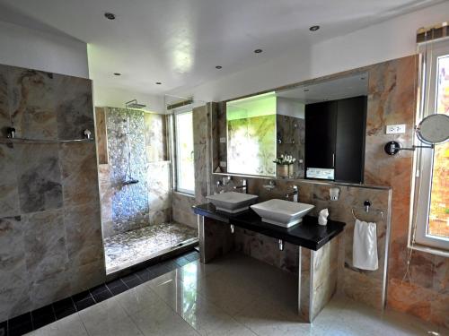 A bathroom at Dragon Sea View Villa