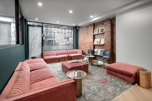 Little Charlie Hotel Image