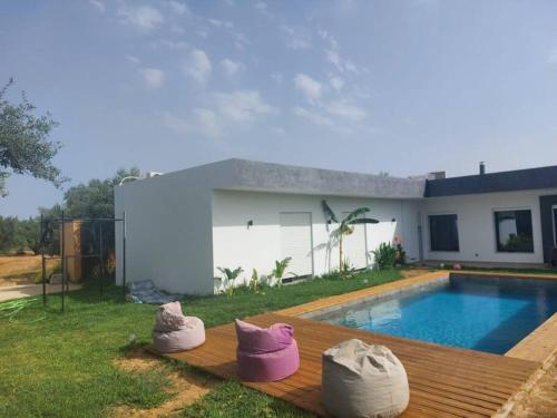 Emy house 내부 또는 인근 수영장
