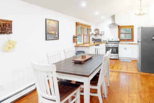 Long Island Road Abode – Photos 4