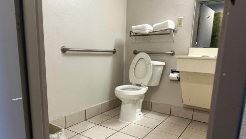 Ванная комната в Super Inn & Suites Philadelphia