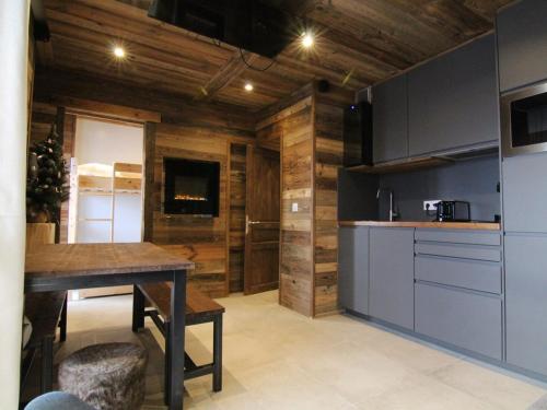 Appartement spacieux 3 pièces avec grande terrasse au cœur de l'Alpe d'Huez, parking et casier à skis inclus - FR-1-405-8