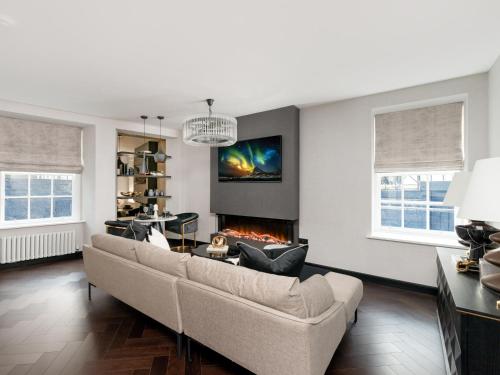 Sovo - Luxury Romantic WestEnd Apartment With Jacuzzi Spa Bath photo 26