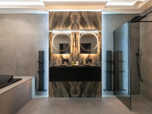 Sovo - Luxury Romantic WestEnd Apartment With Jacuzzi Spa Bath photo 17