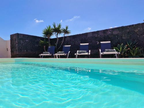 Casa Lagarto heated pool aircon central Playa Blanca